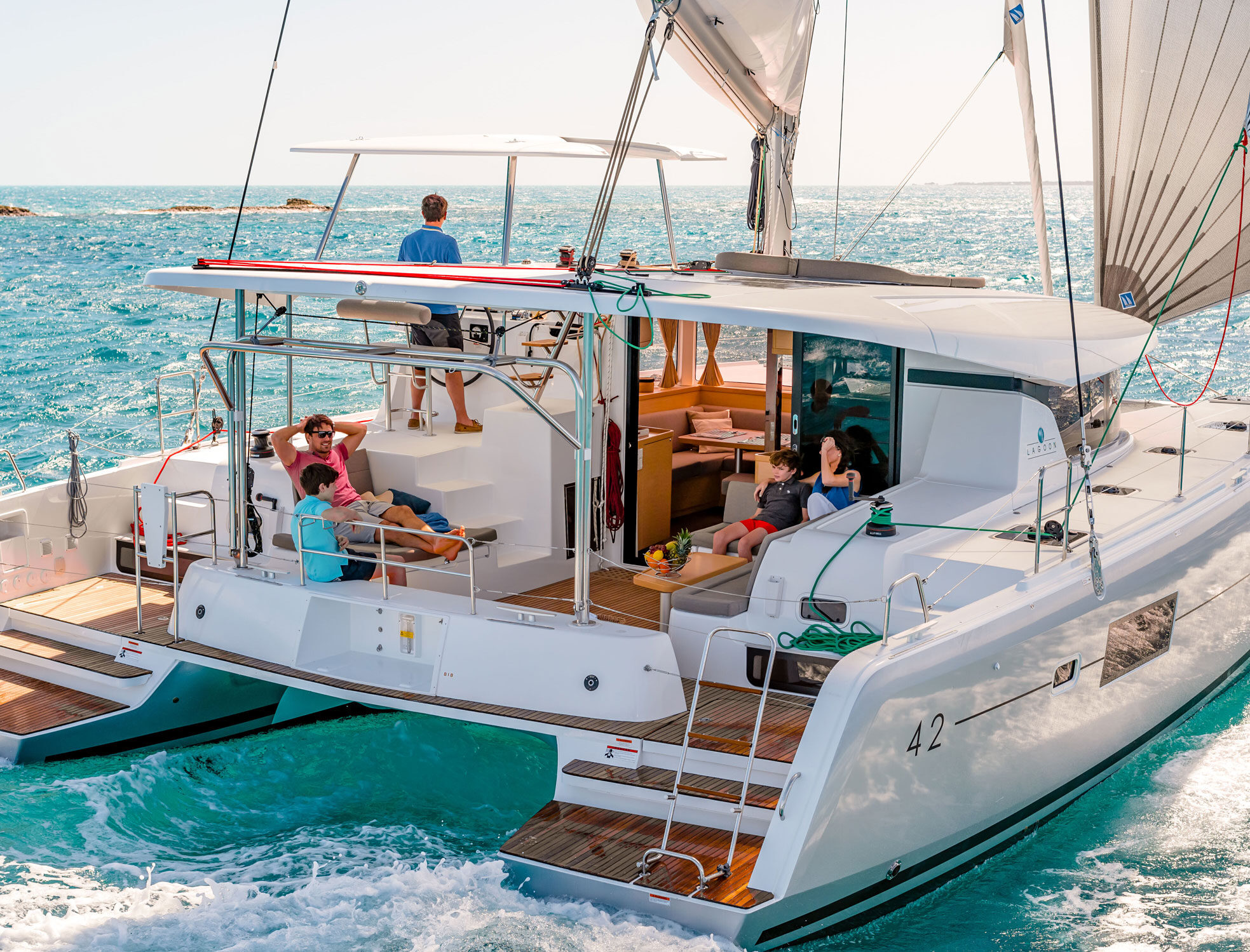PNE-Lagoon-42-sailing-charter